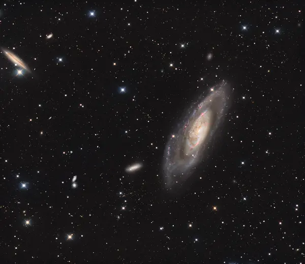 M 106